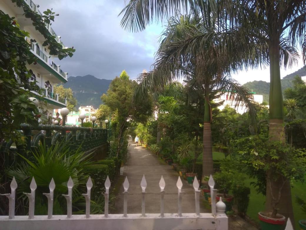 Panambi Tapovan Resort Rishīkesh Exteriör bild